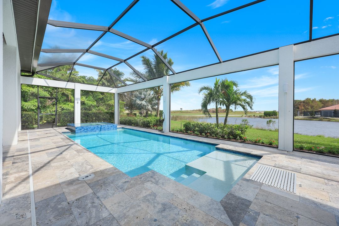 3123 Heather Glen Ct, Naples, FL 34114