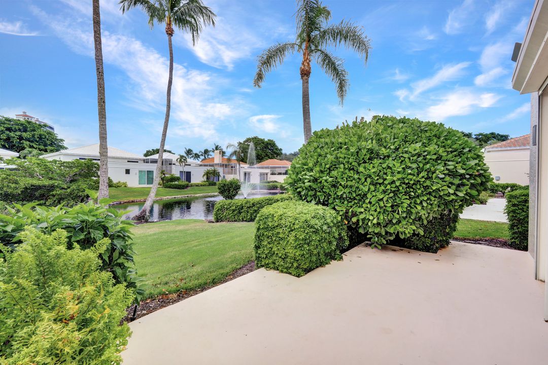 7912 Grand Bay Dr, Naples, FL 34108