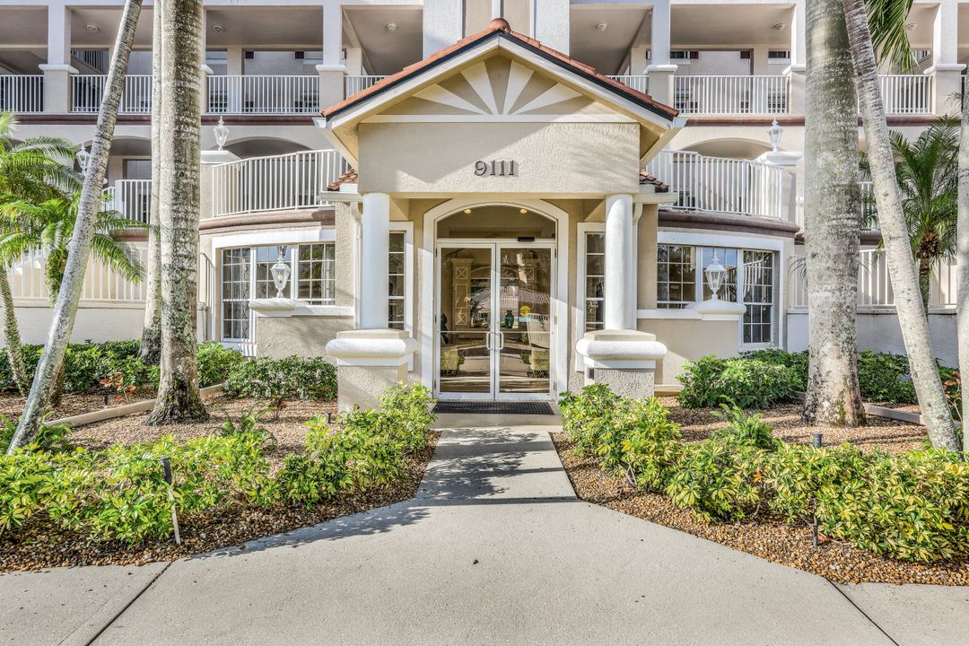 9111 Southmont Cove #404, Fort Myers, FL 33908