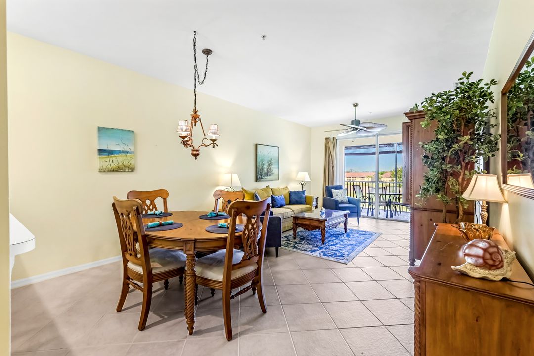 2710 Cypress Trace Cir #3036, Naples, FL 34119