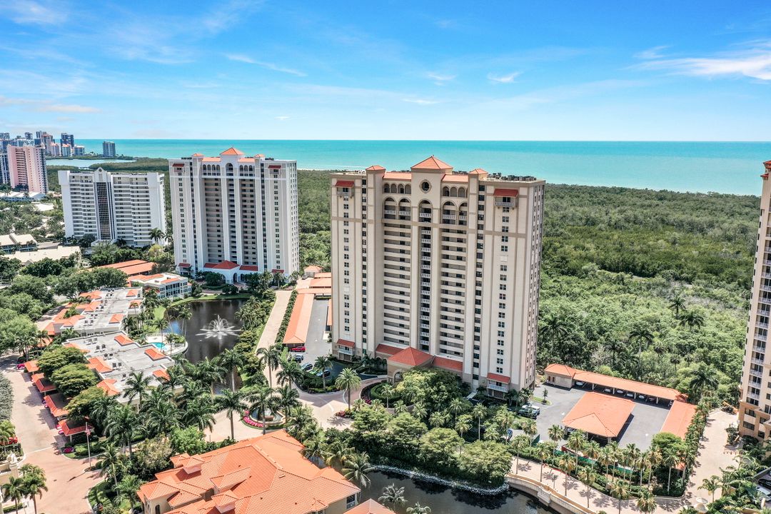 6585 Nicholas Blvd  #603, Naples, FL 34108