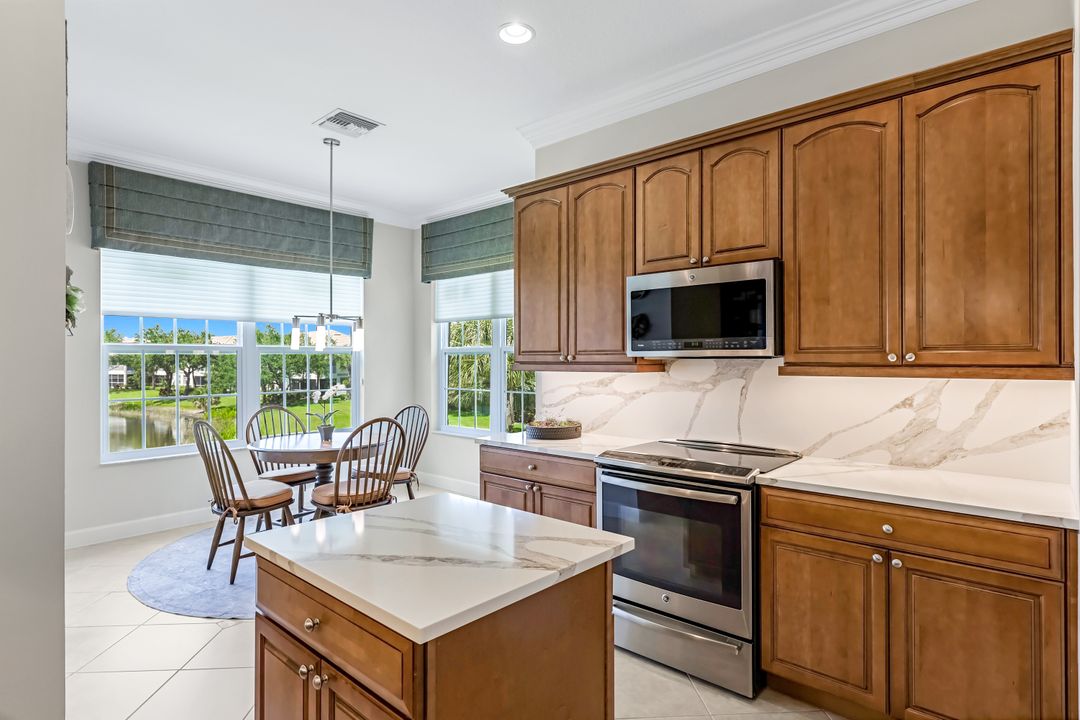 10362 Autumn Breeze Dr #202, Bonita Springs, FL 34135