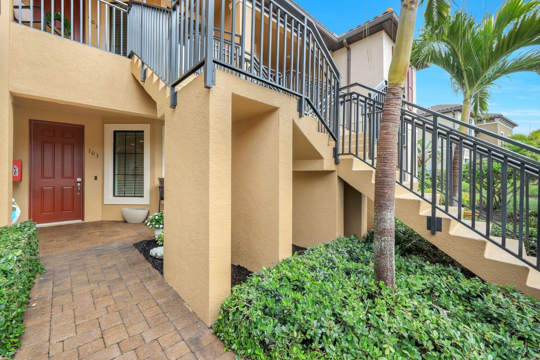 9425 Benvenuto Ct #103, Naples, FL 34119