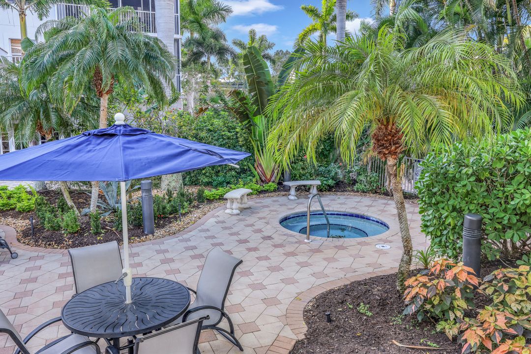 470 Launch Cir #604, Naples, FL 34108