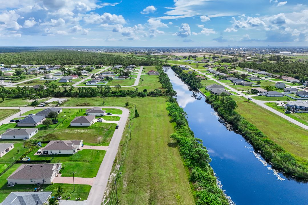 1828 NW 27th St, Cape Coral, FL 33993