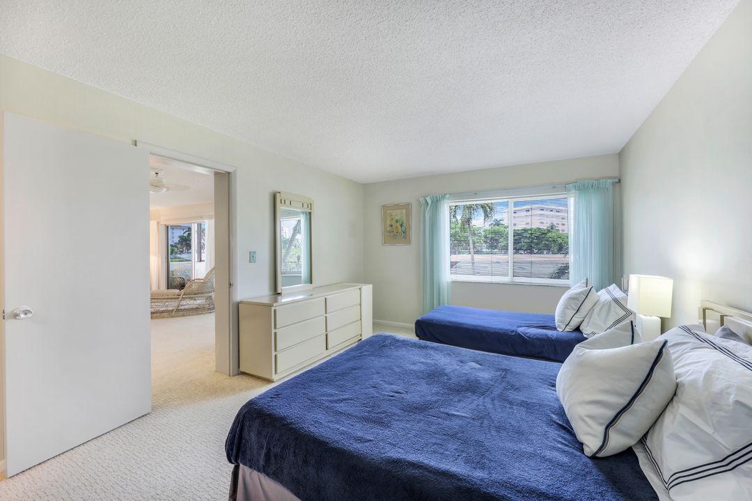 3410 Gulf Shore Blvd N #205, Naples, FL 34103