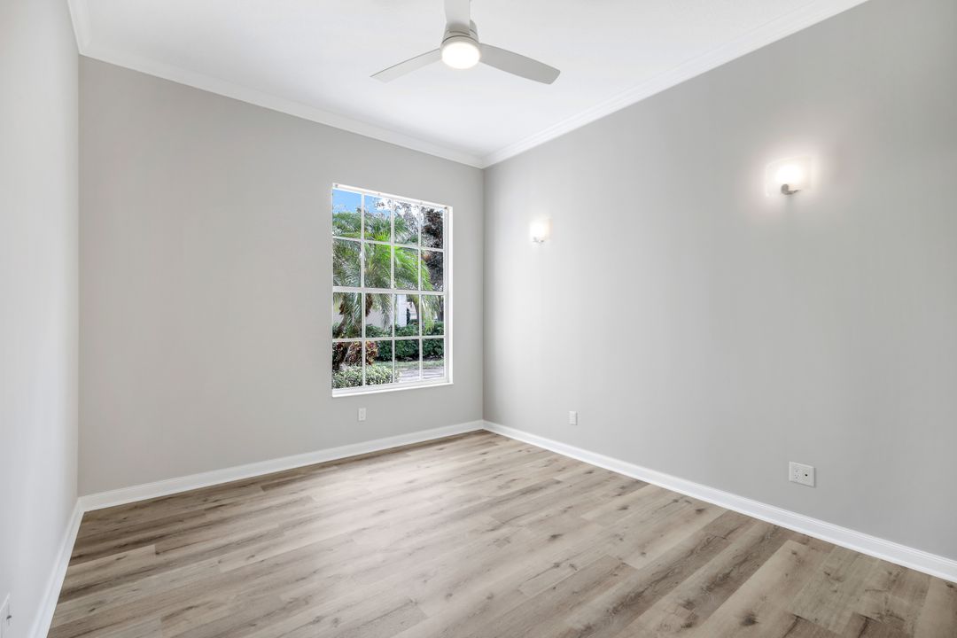 4048 Trinidad Way, Naples, FL 34119