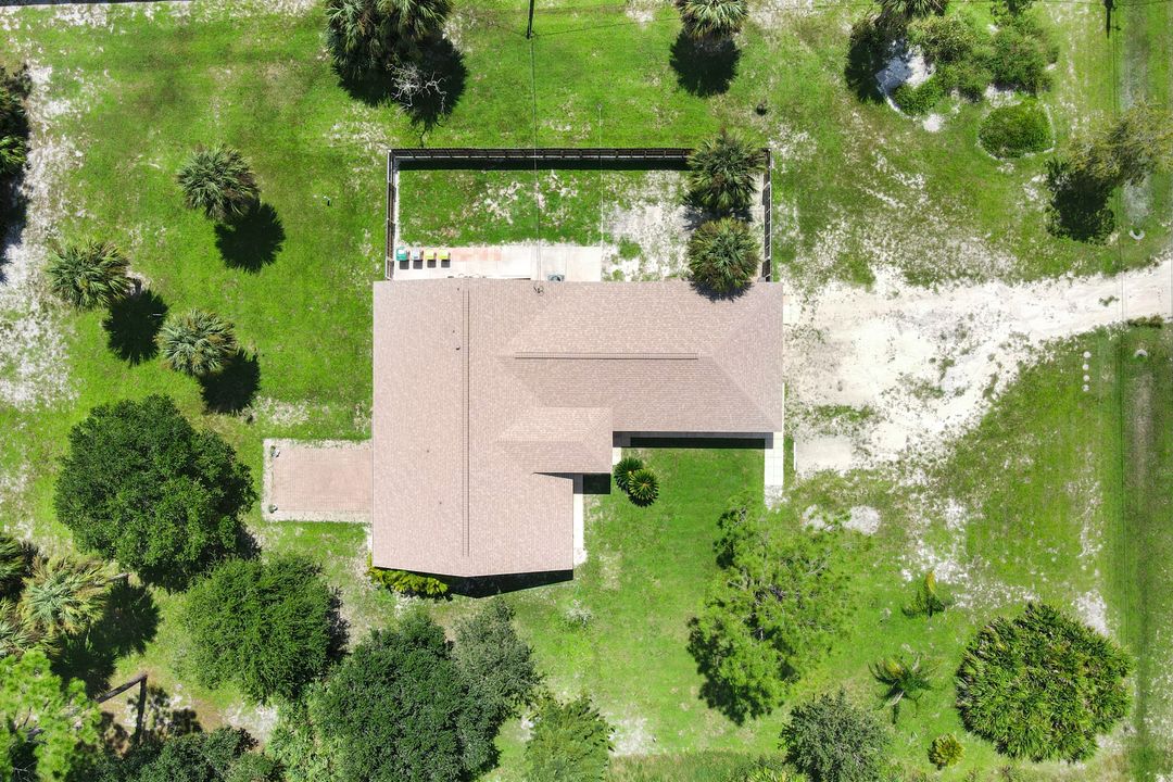 220 25th St NW, Naples, FL 34120