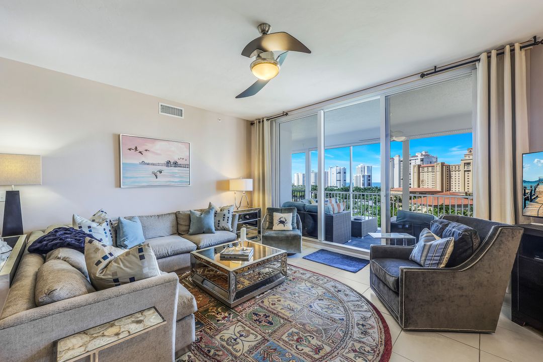 400 Flagship Dr #902, Naples, FL 34108