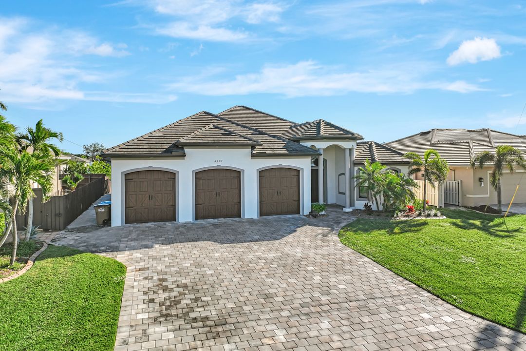 4107 SW 11th Ave, Cape Coral, FL 33914