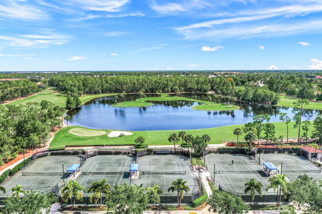 8530 Danbury Blvd #202, Naples, FL 34120