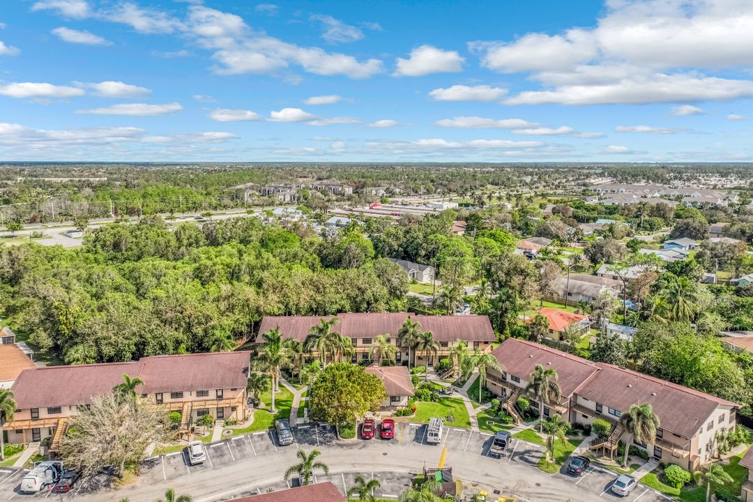 5286 Treetops Dr #1-105, Naples, FL 34113