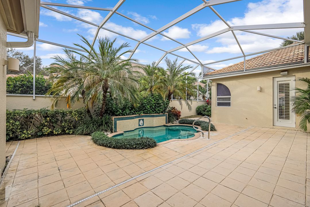 27568 Riverbank Dr, Bonita Springs, FL 34134