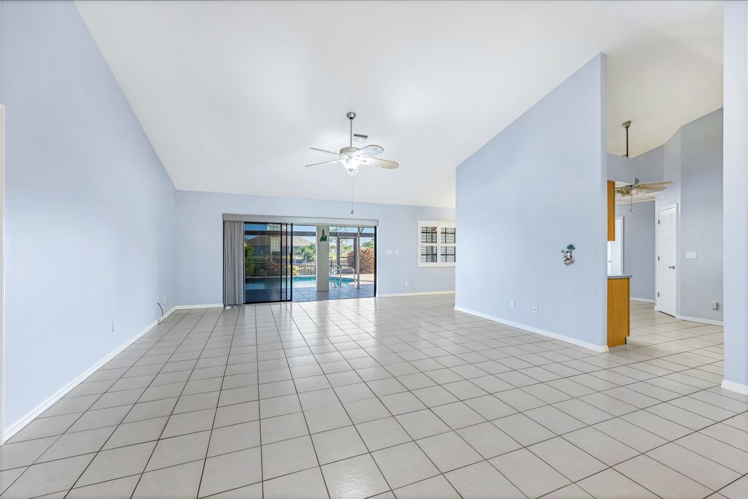 2727 SW 2nd Terrace, Cape Coral, FL 33991