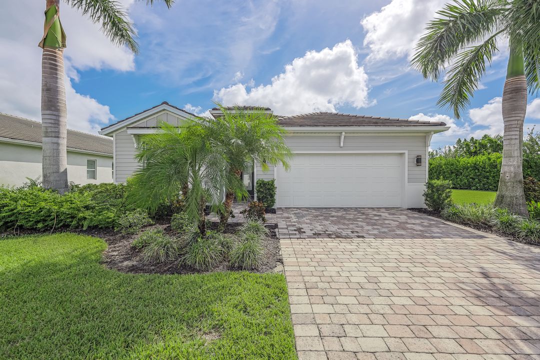 28185 Seasons Tide Ave, Bonita Springs, FL 34135