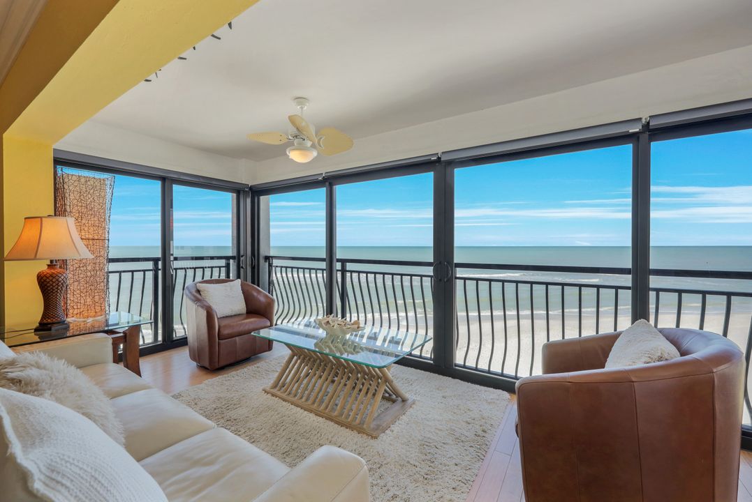 3333 Gulf Shore Blvd N #2, Naples, FL 34103