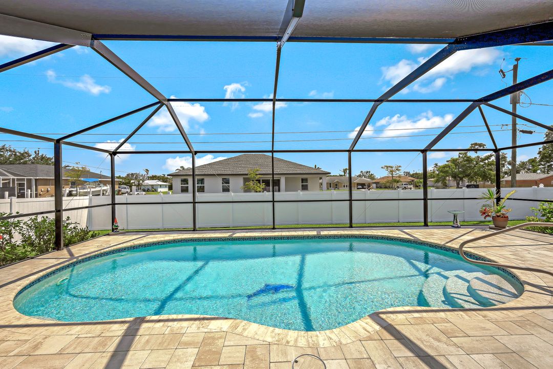 1422 SW 13th St, Cape Coral, FL 33991