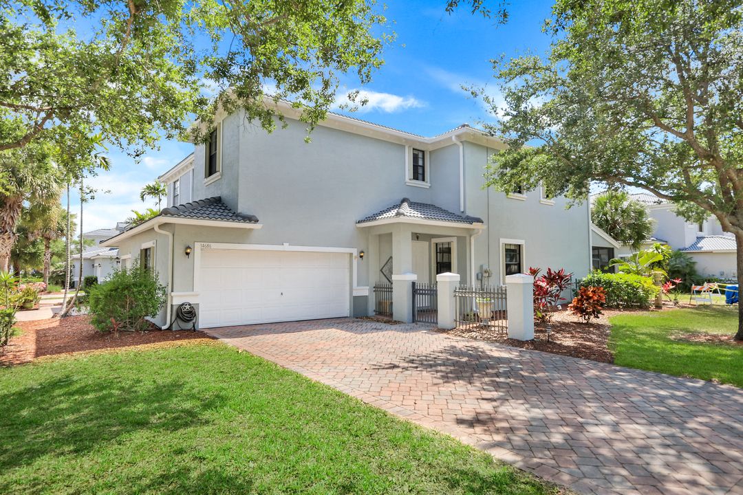 14686 Sutherland Ave , Naples, FL 34119