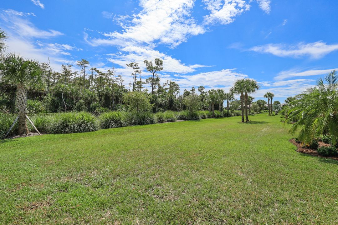 9778 Everglades Dr, Naples, FL 34120