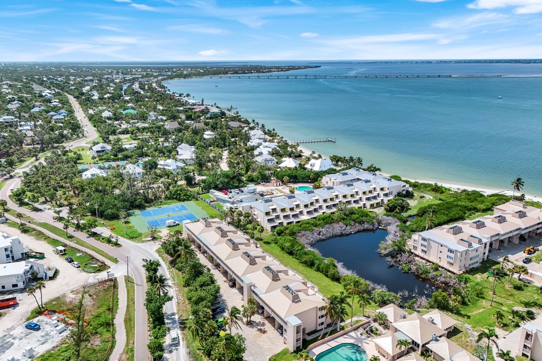 200 Periwinkle Way #114, Sanibel, FL 33957