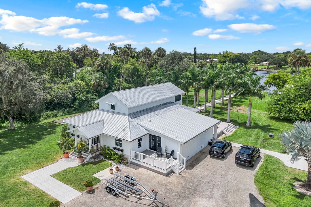 639 Live Oak Ln, LaBelle, FL 33935