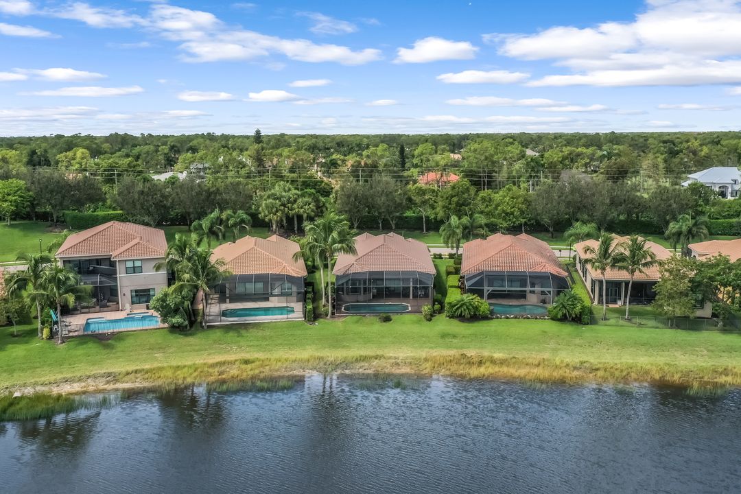 3757 Pleasant Springs Dr, Naples, FL 34119