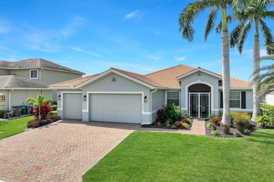 2526 Ashbury Cir, Cape Coral, FL 33991