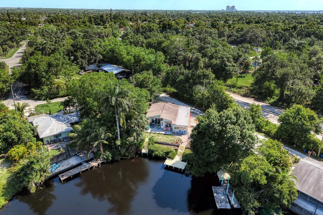 165 Lagoon Dr, Fort Myers, FL 33905