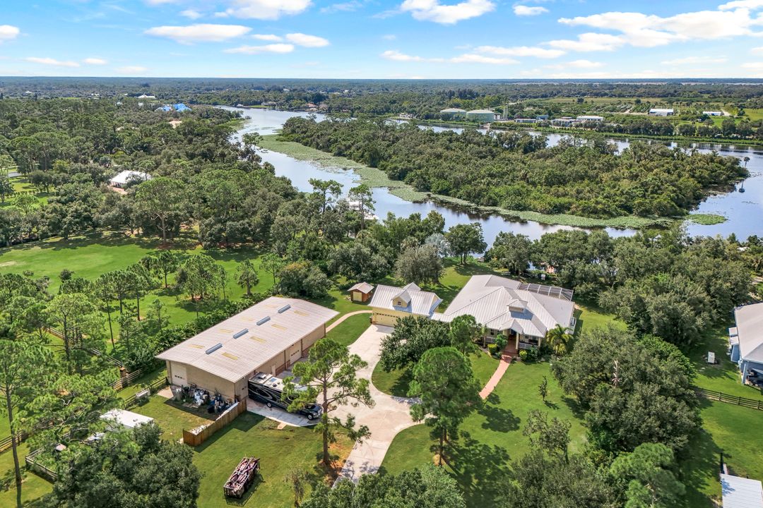 16990 River Boat Bend, Alva, FL 33920