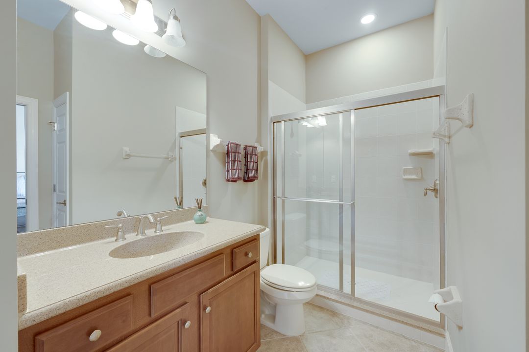 9221 Quartz Ln #202, Naples, FL 34120