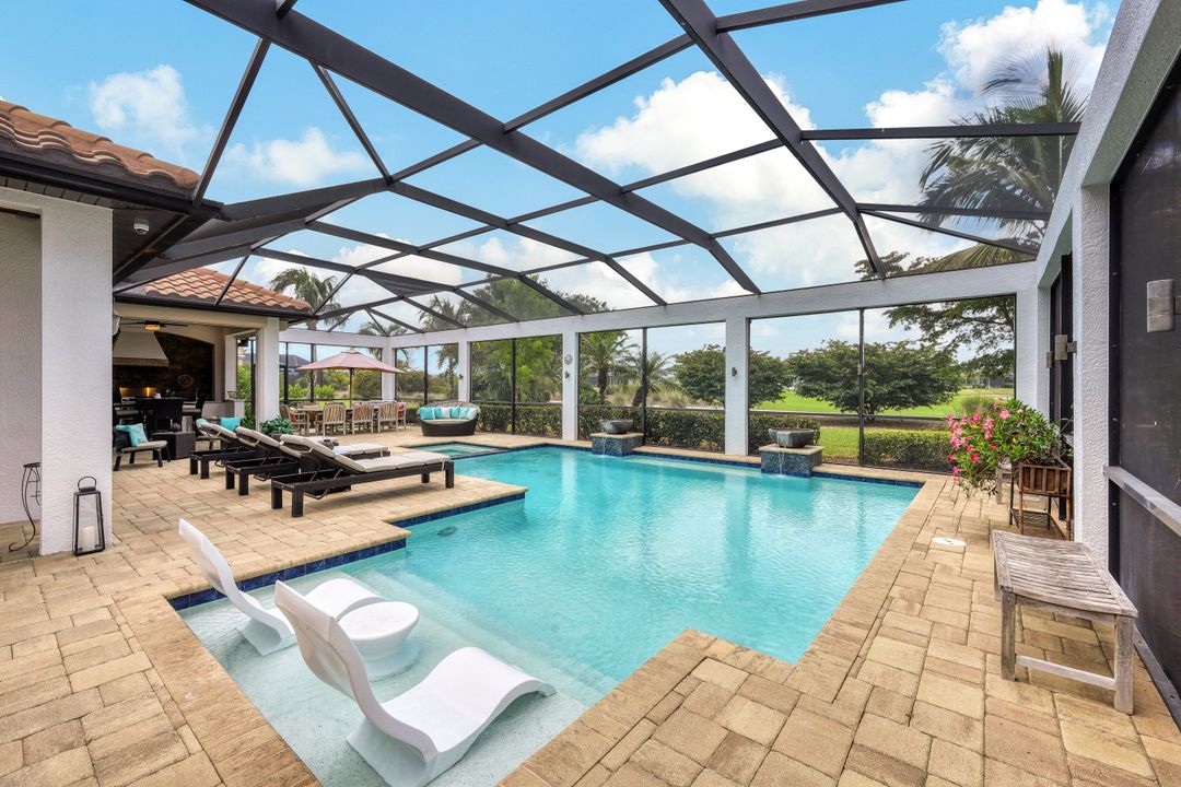 9872 Corso Bello Dr, Naples, FL 34113