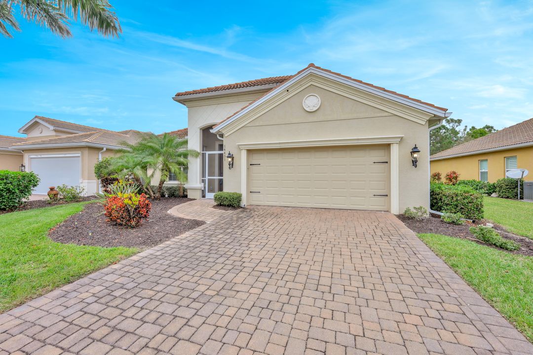 14451 Manchester Dr, Naples, FL 34114