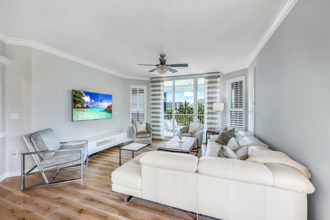 325 Dunes Blvd #307, Naples, FL 34110