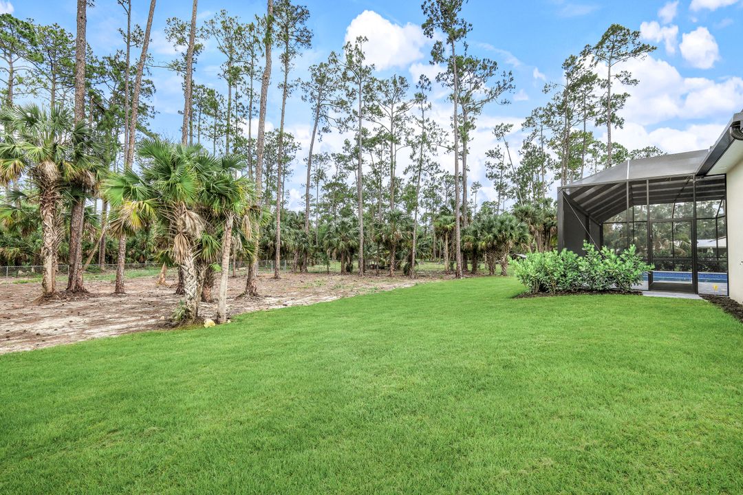 662 9th St SW, Naples, FL 34117