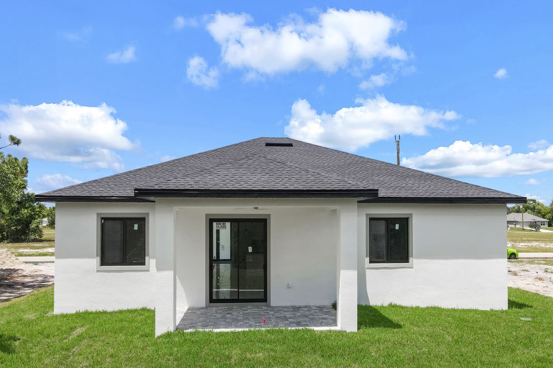 4527 NW 36th Ave, Cape Coral, FL 33993