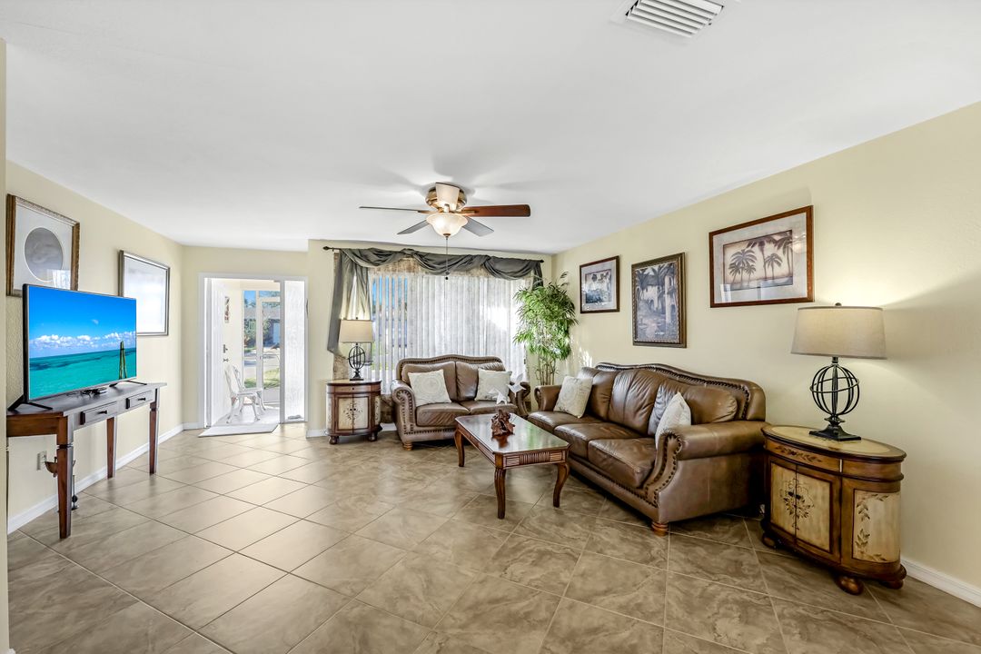 5113 Atlantic Ct, Cape Coral, FL 33904