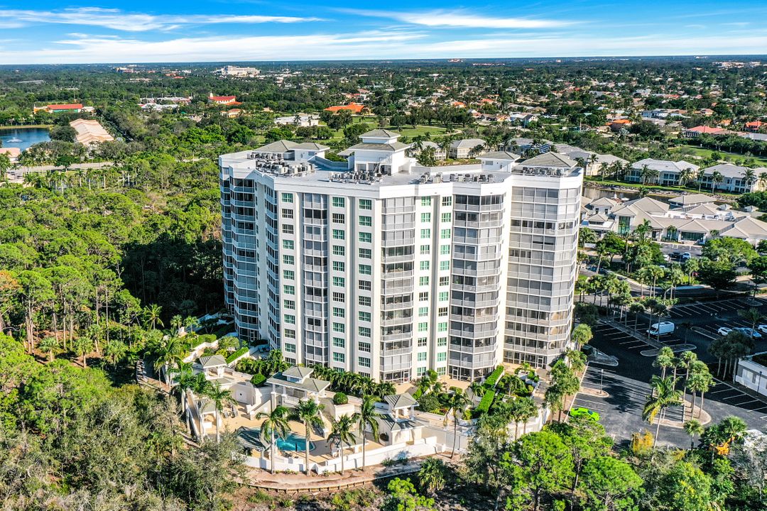 325 Dunes Blvd #405, Naples, FL 34110