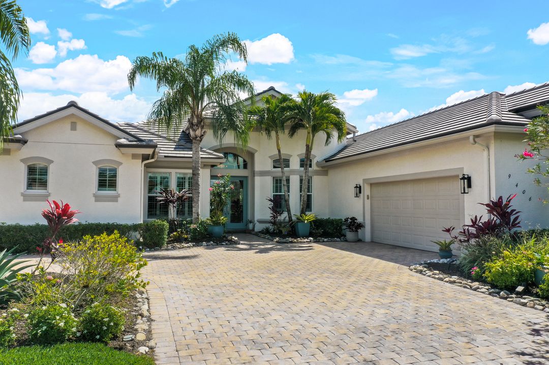 9406 Copper Canyon Ct, Naples, FL 34120