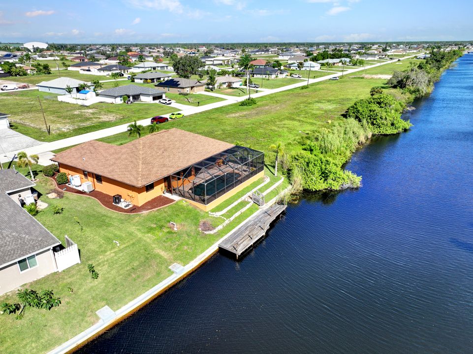 2005 NW 7th Ave, Cape Coral, FL 33993