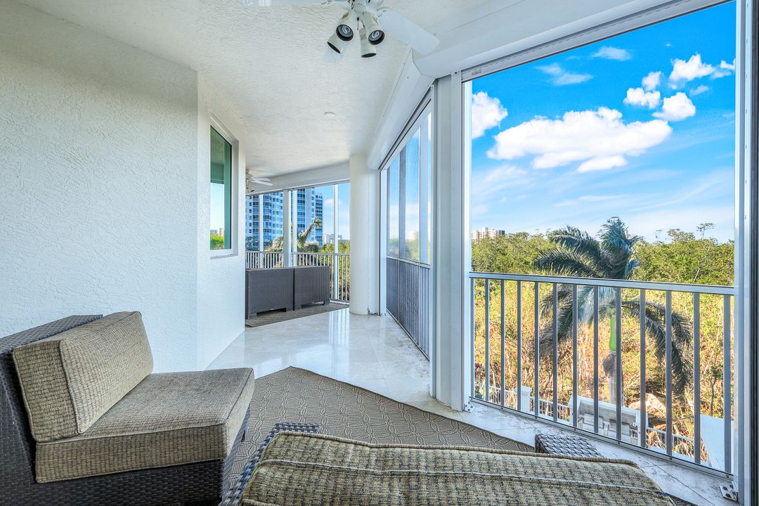 265 Indies Way #403, Naples, FL 34110