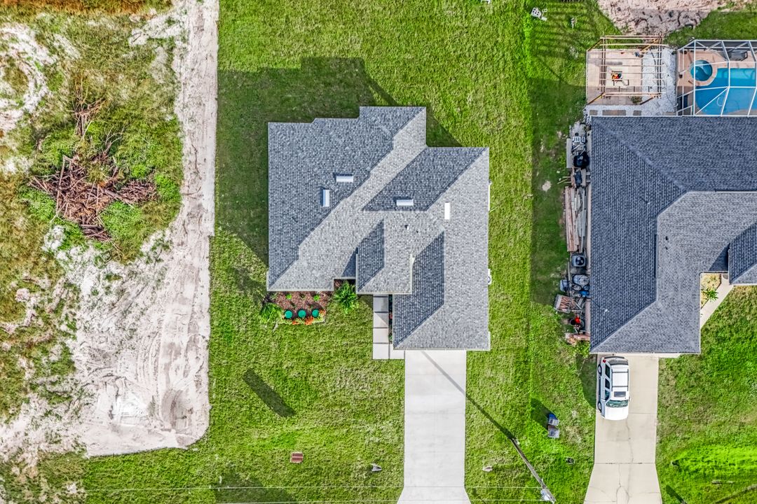 1033 Marshall Ave S, Lehigh Acres, FL 33974