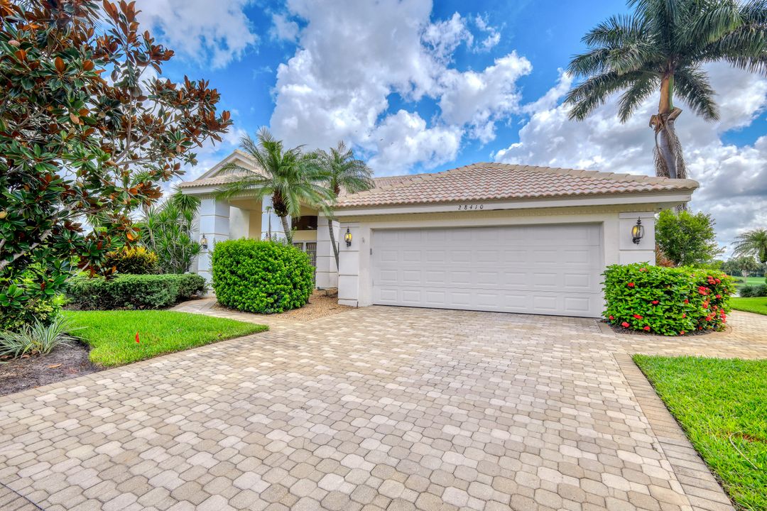 28410 Rochester Ct, Bonita Springs, FL 34135