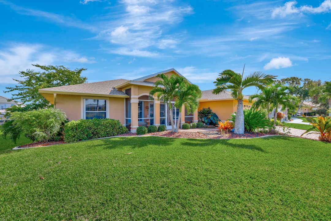 5009 SW 20th Pl, Cape Coral, FL 33914