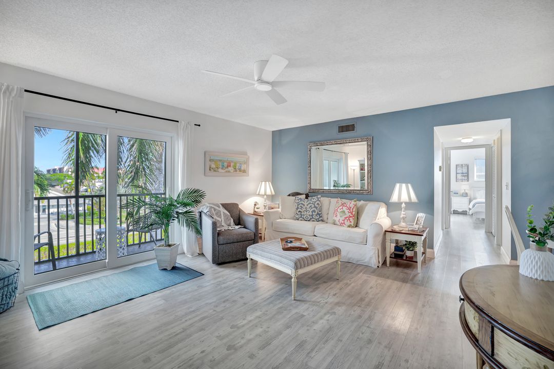 766 Central Ave #303, Naples, FL 34102