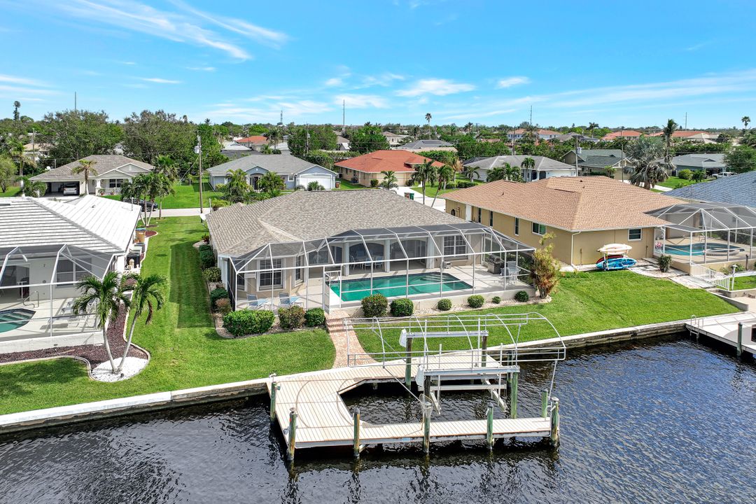 3736 SW 1st Pl, Cape Coral, FL 33914