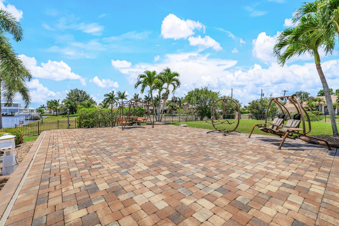 123 SW 53rd St, Cape Coral, FL 33914