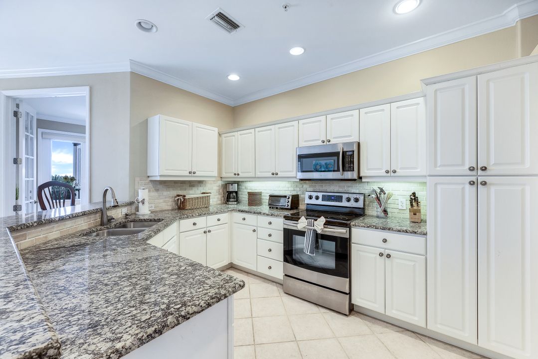 9121 Southmont Cove #102, Fort Myers, FL 33908