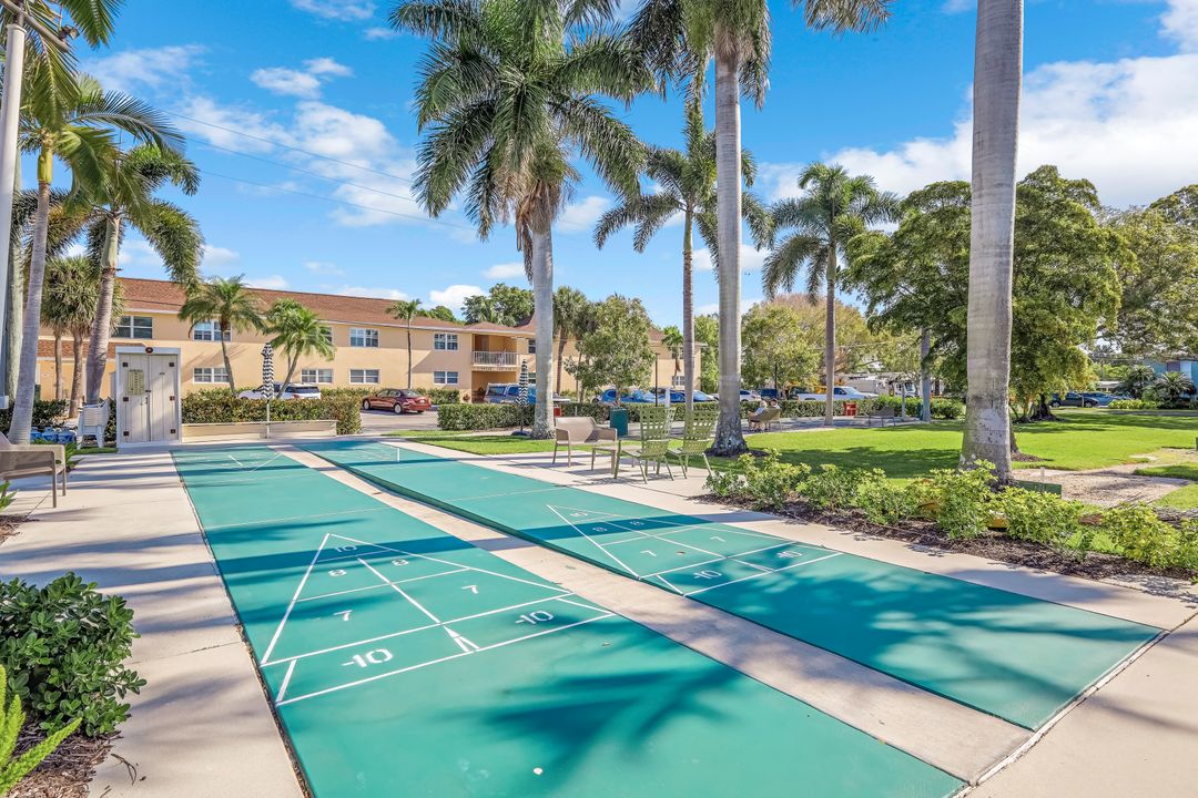 418 Broad Ave S #418, Naples, FL 34102