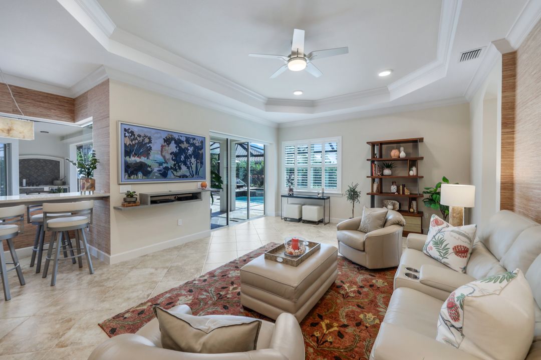 9738 Nickel Ridge Cir, Naples, FL 34120