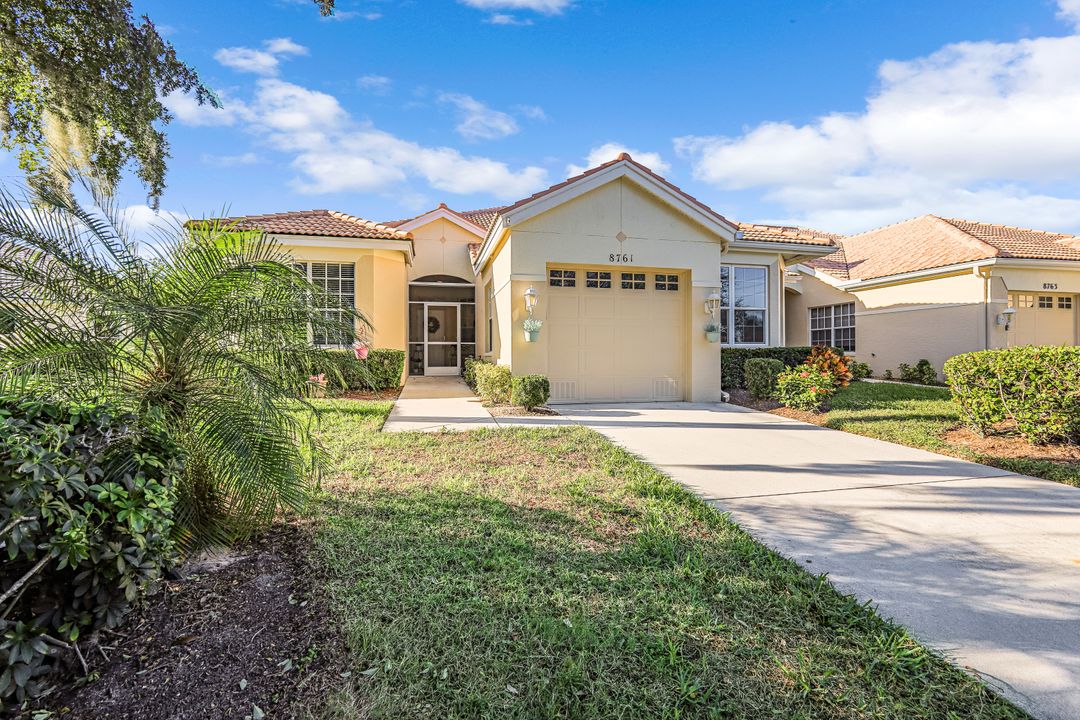 8761 E Bay Cir, Fort Myers, FL 33908